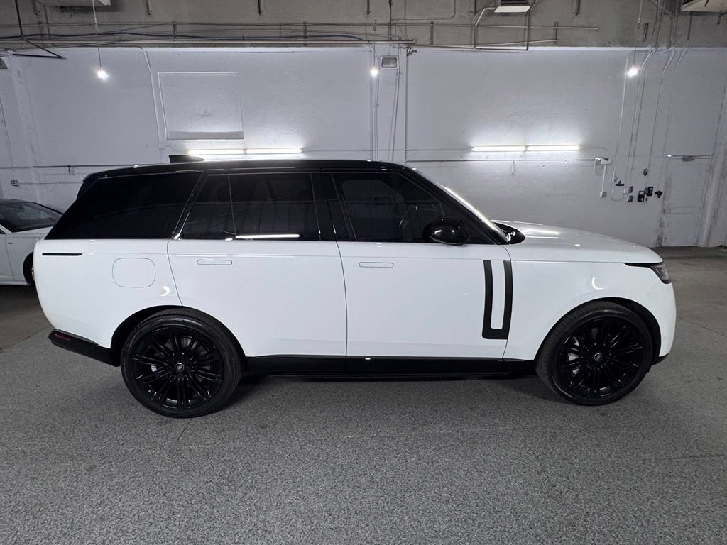 Used 2023 Land Rover Range Rover SE AWD/4WD image 13