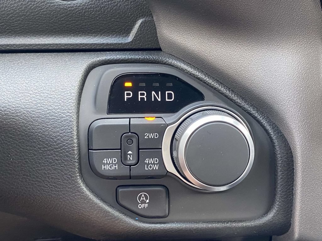 New 2026 RAM 1500 Express AWD/4WD image 24