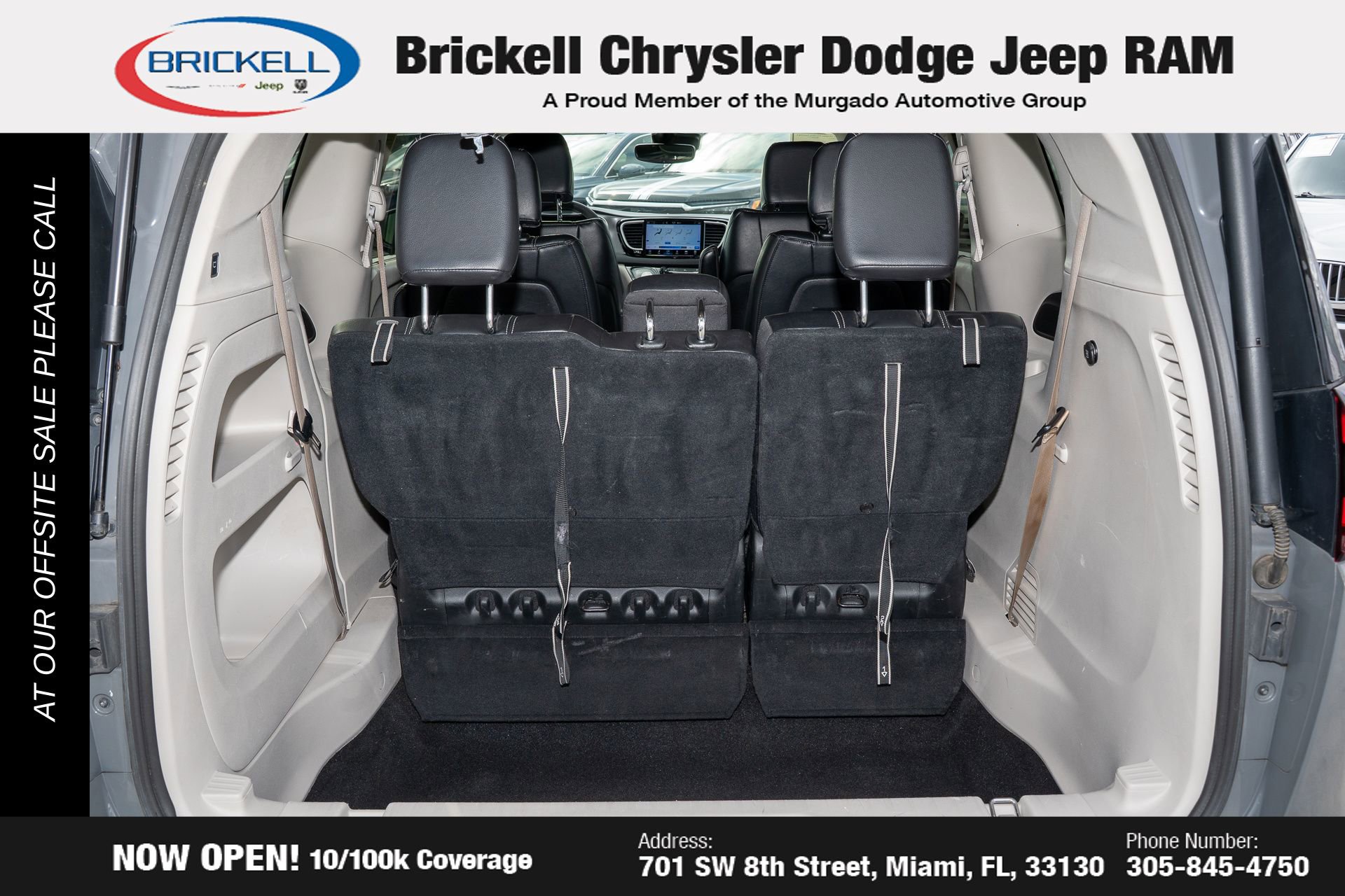 Used 2022 Chrysler Pacifica Touring-L image 9