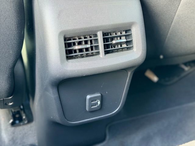 Used 2019 Chevrolet Equinox LT w/ Driver Convenience Package image 22