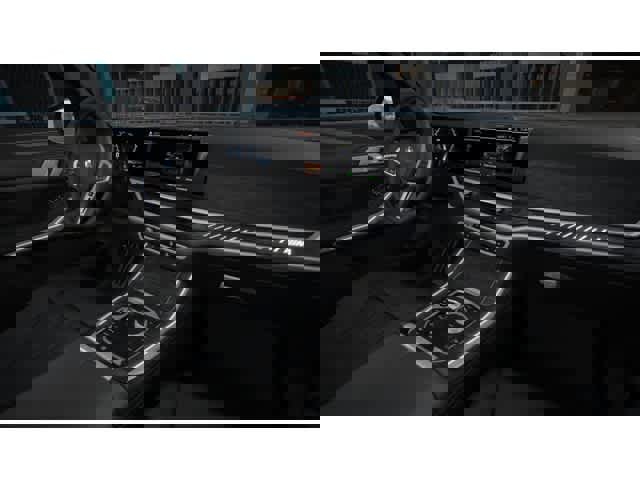 New 2026 BMW X7 M60i image 14