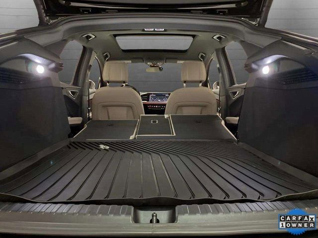 Used 2024 Audi Q4 e-tron Premium Plus w/ Premium Plus image 89
