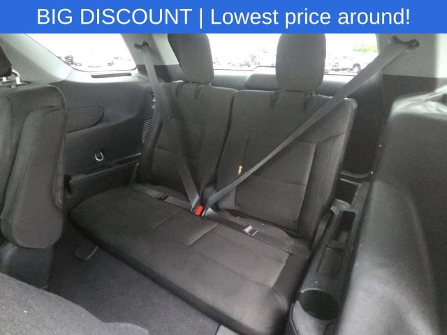 Used 2023 Ford Explorer XLT AWD/4WD image 18