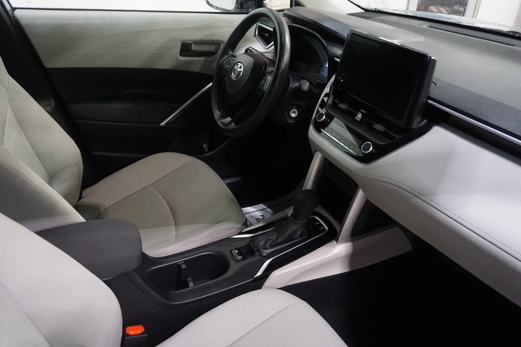 Certified 2023 Toyota Corolla Cross L image 24