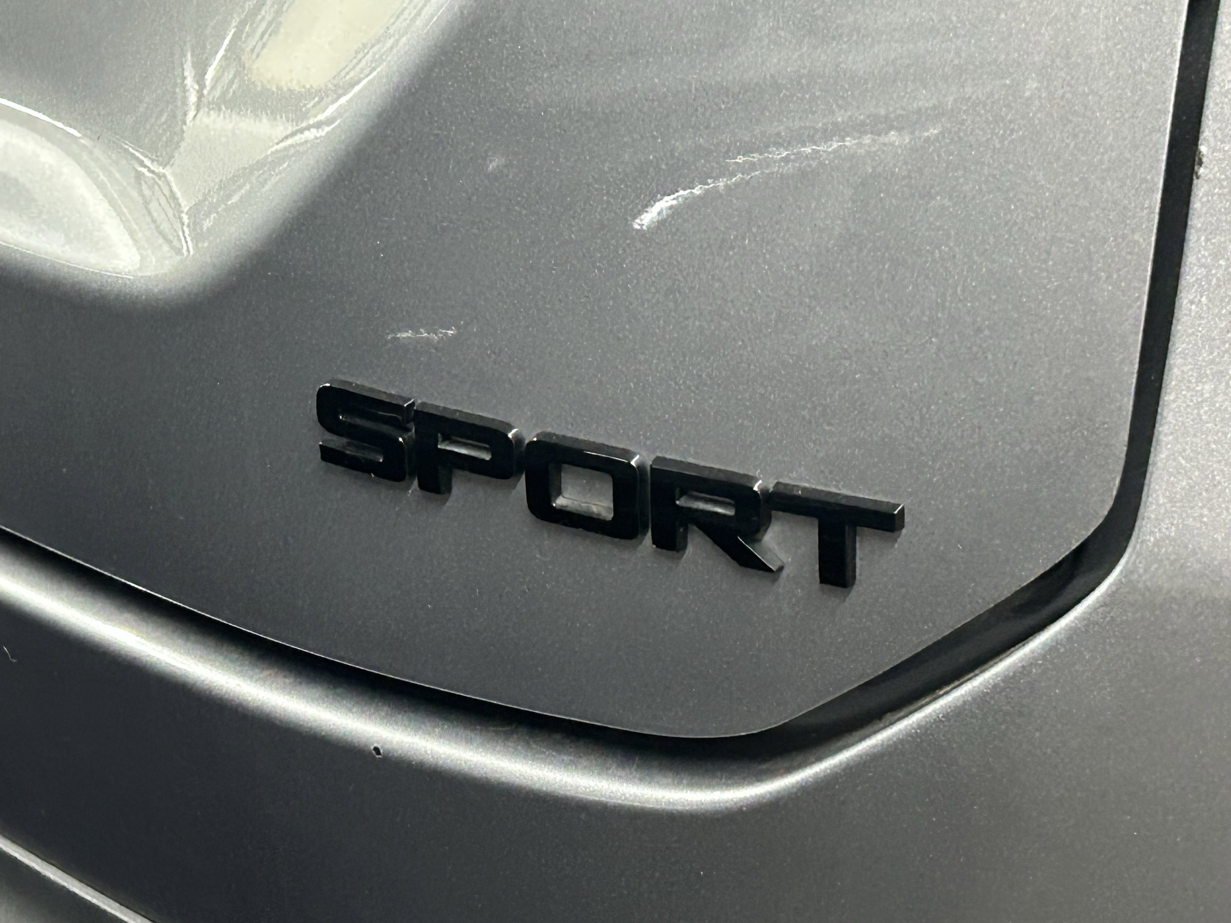 Certified 2023 Honda Pilot Sport image 4