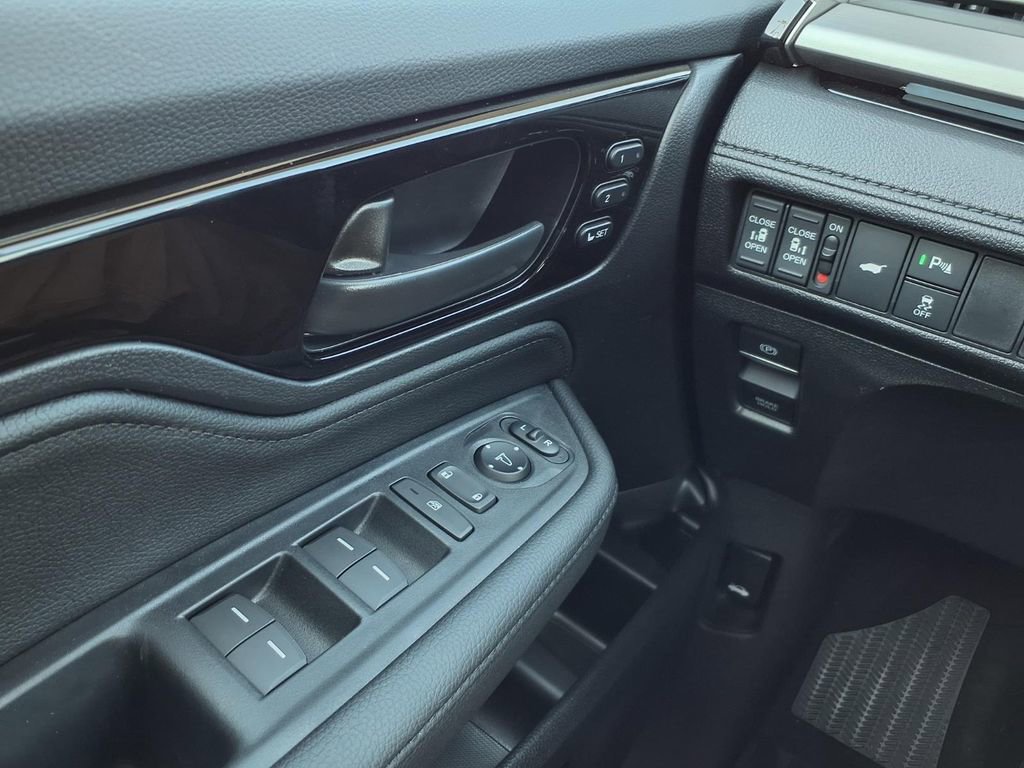 New 2026 Honda Odyssey Touring image 21