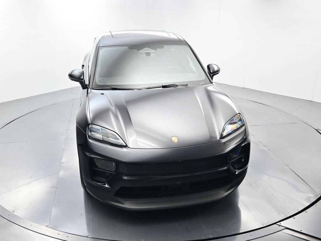 Certified 2025 Porsche Macan 4S Electric image 46