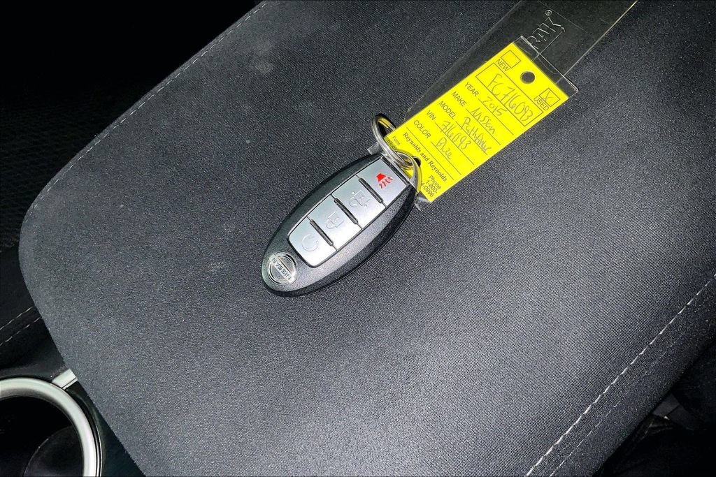 Used 2015 Nissan Pathfinder SV w/ Cargo Package FWD image 12