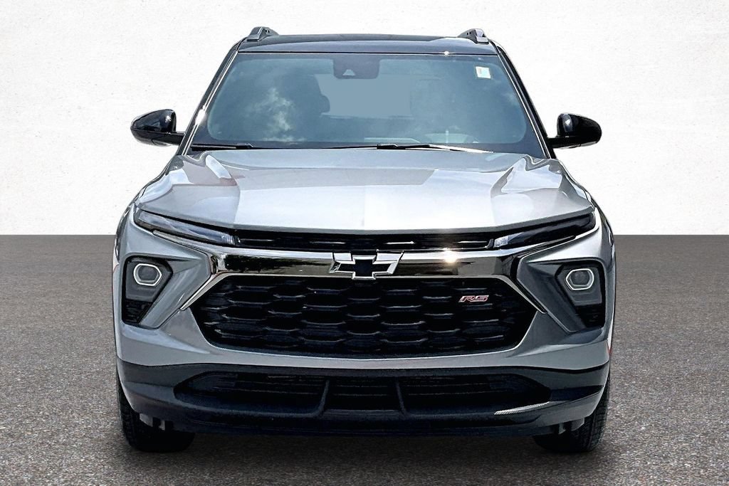 Used 2026 Chevrolet TrailBlazer RS w/ Convenience Package AWD/4WD image 3
