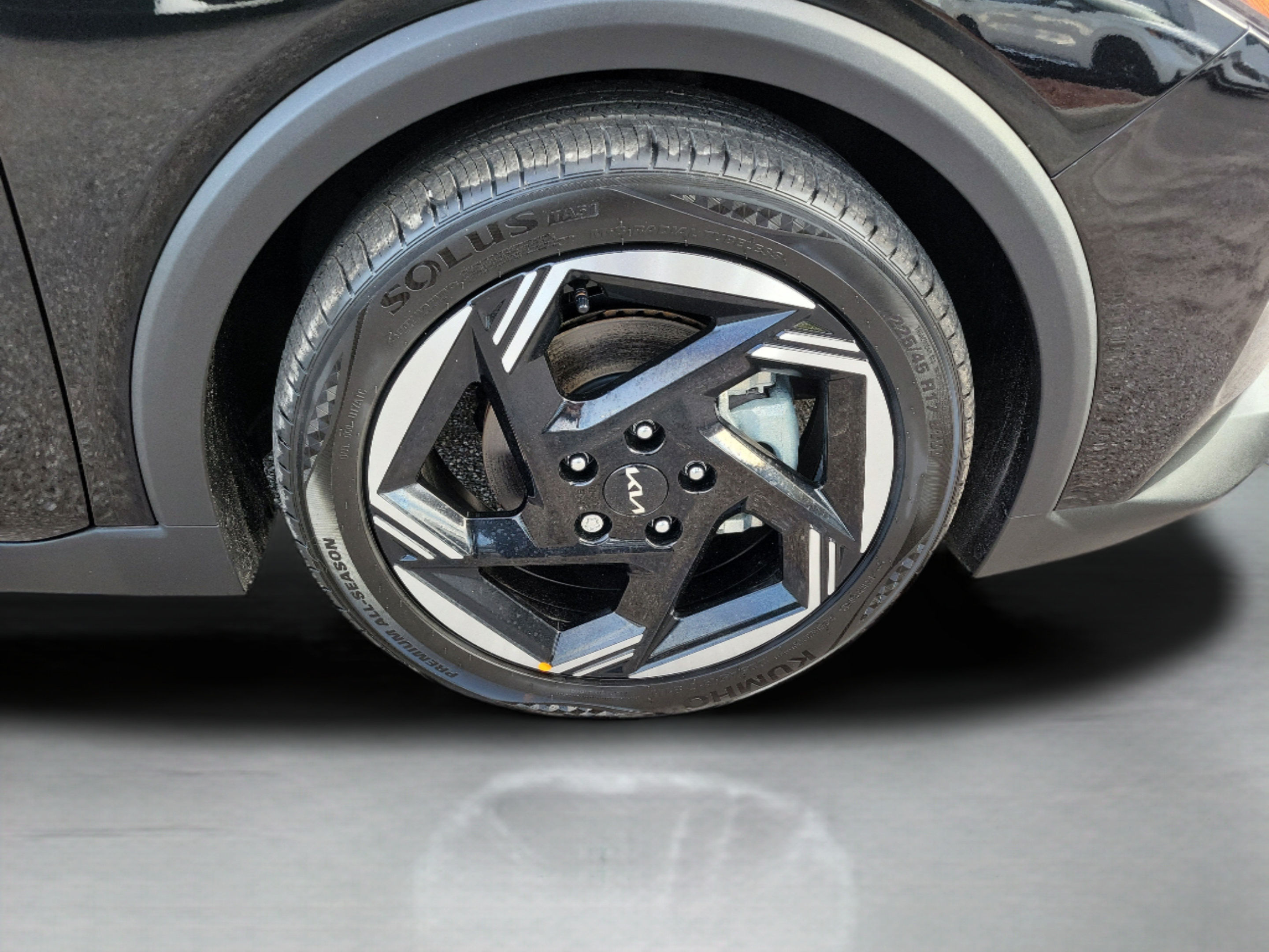 Certified 2025 Kia K4 EX FWD image 6