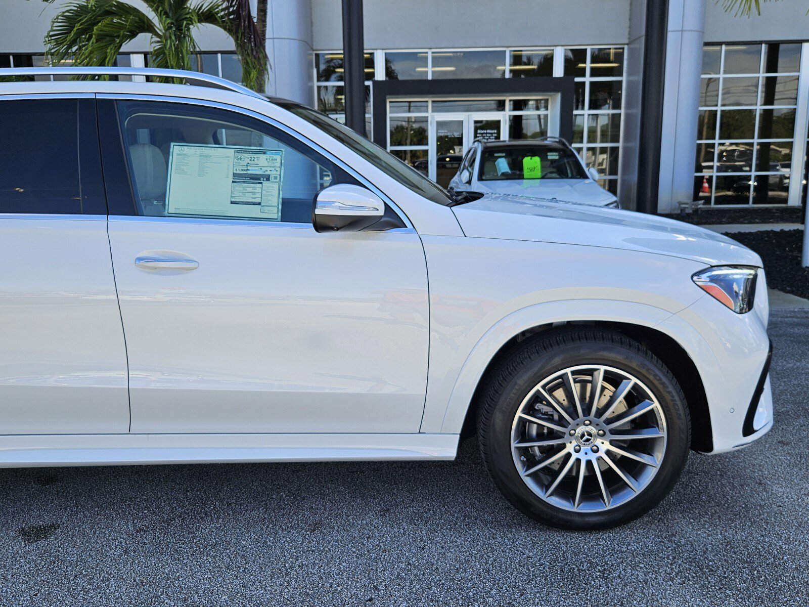 New 2026 Mercedes-Benz GLE 450e 4MATIC image 2