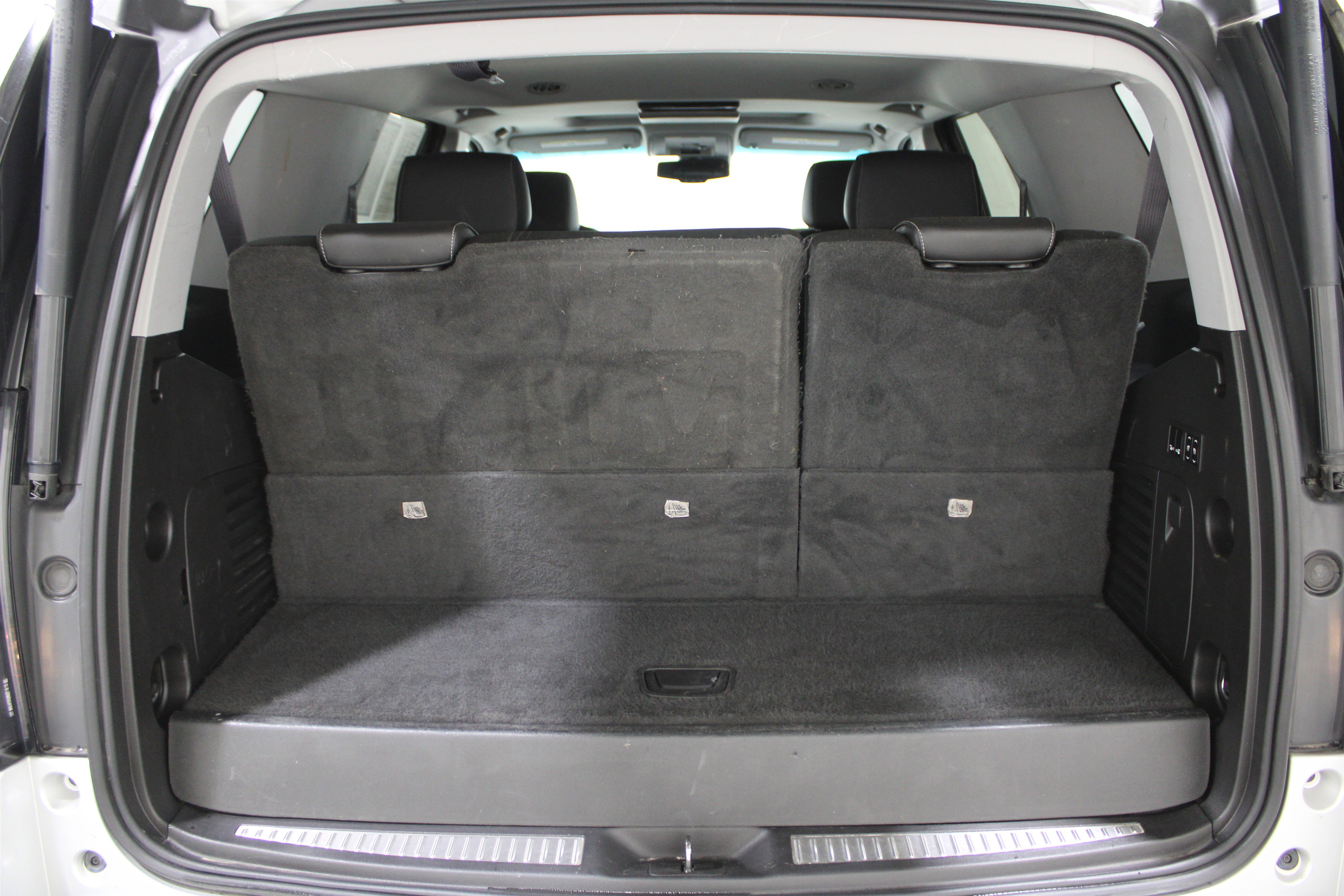 Used 2016 GMC Yukon SLT w/ Open Road Package image 27