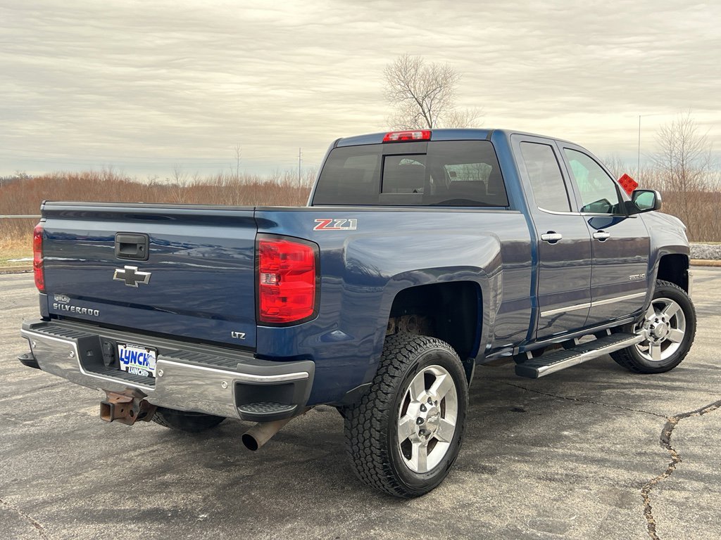 Used 2016 Chevrolet Silverado 2500 LTZ w/ LTZ Plus Package image 4