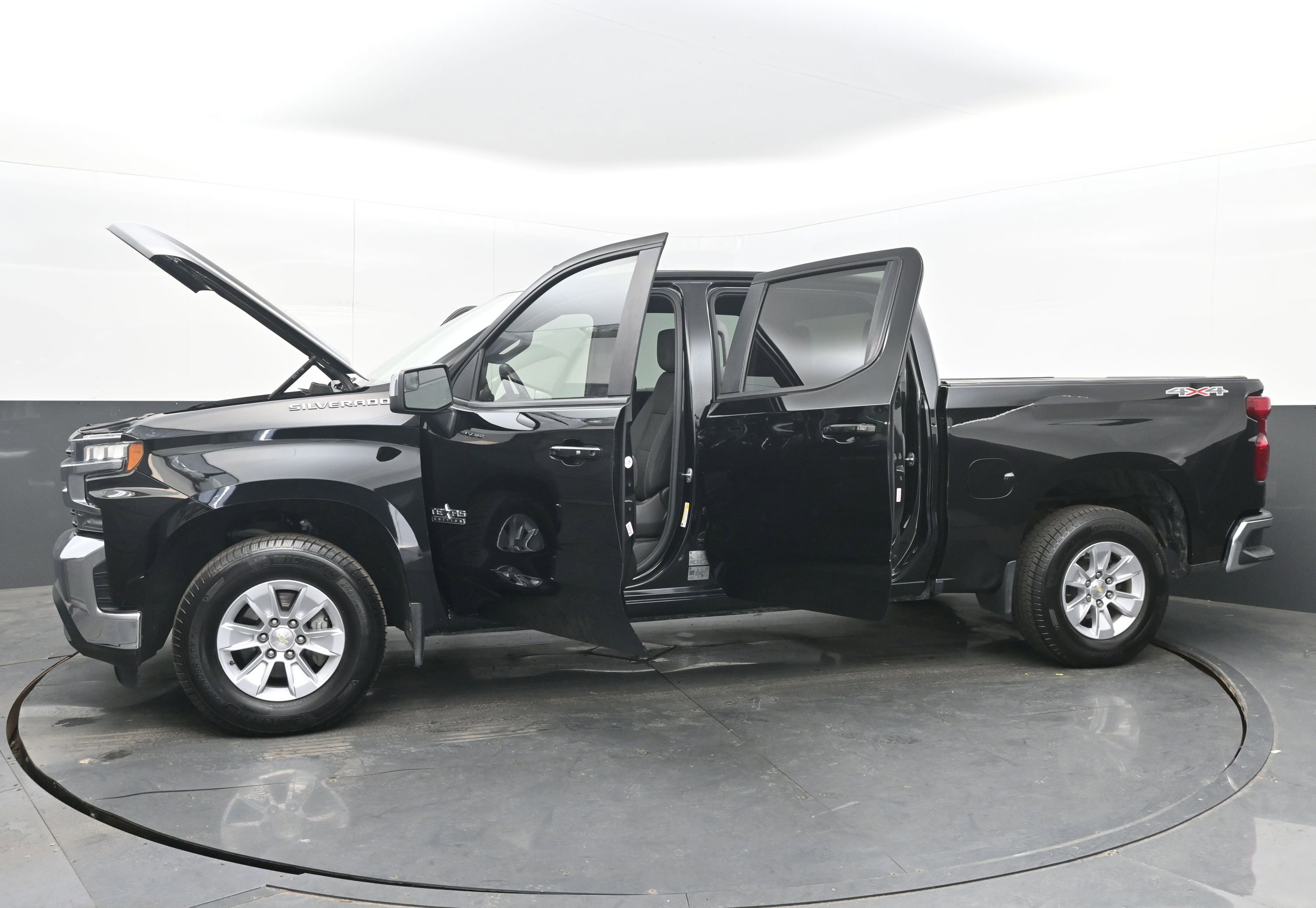 Used 2020 Chevrolet Silverado 1500 LT w/ Texas Edition image 41