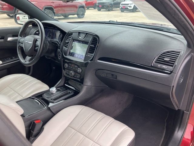 Used 2019 Chrysler 300 S w/ Safetytec Plus Group image 12