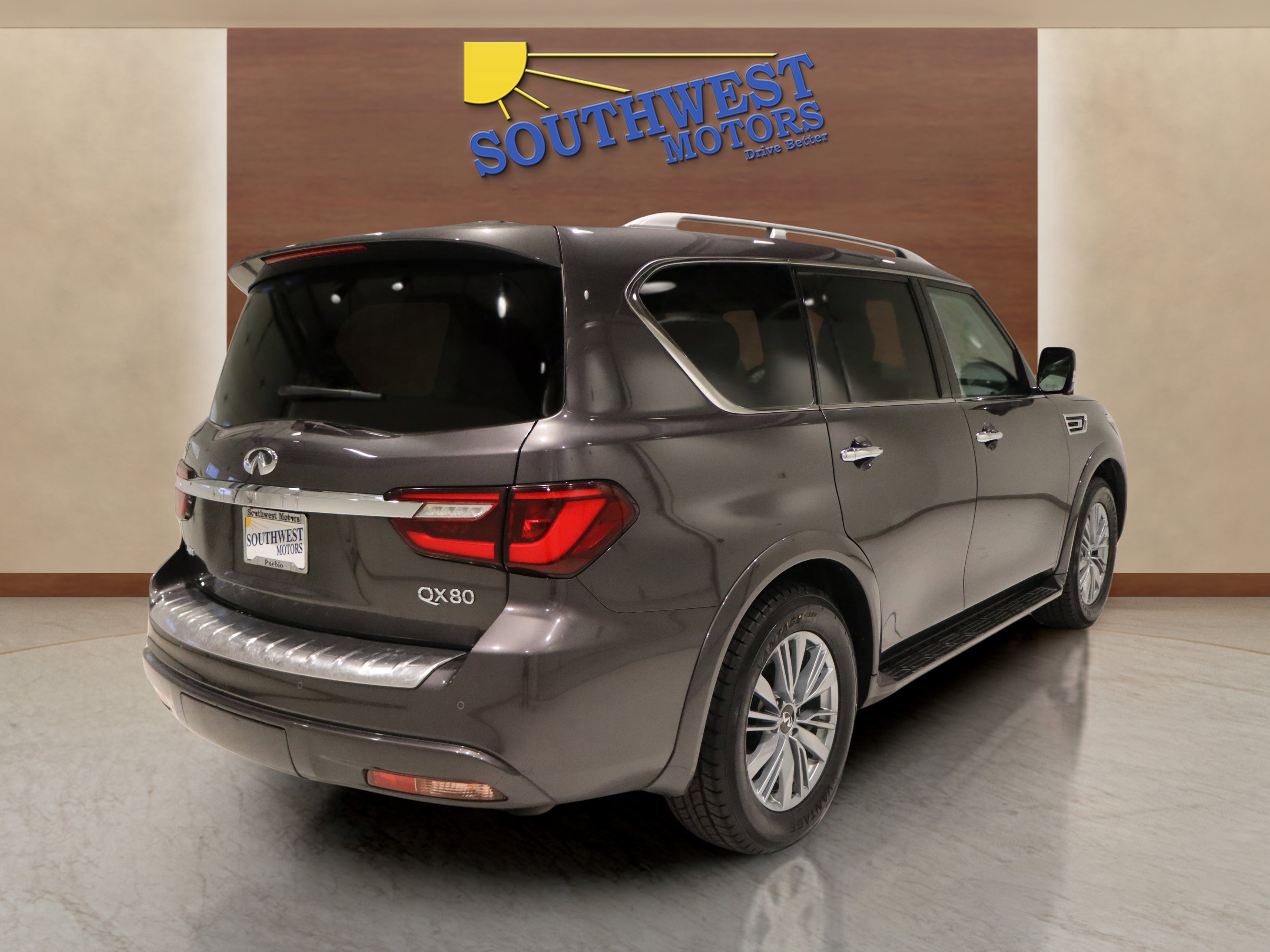 Used 2024 INFINITI QX80 Luxe image 4
