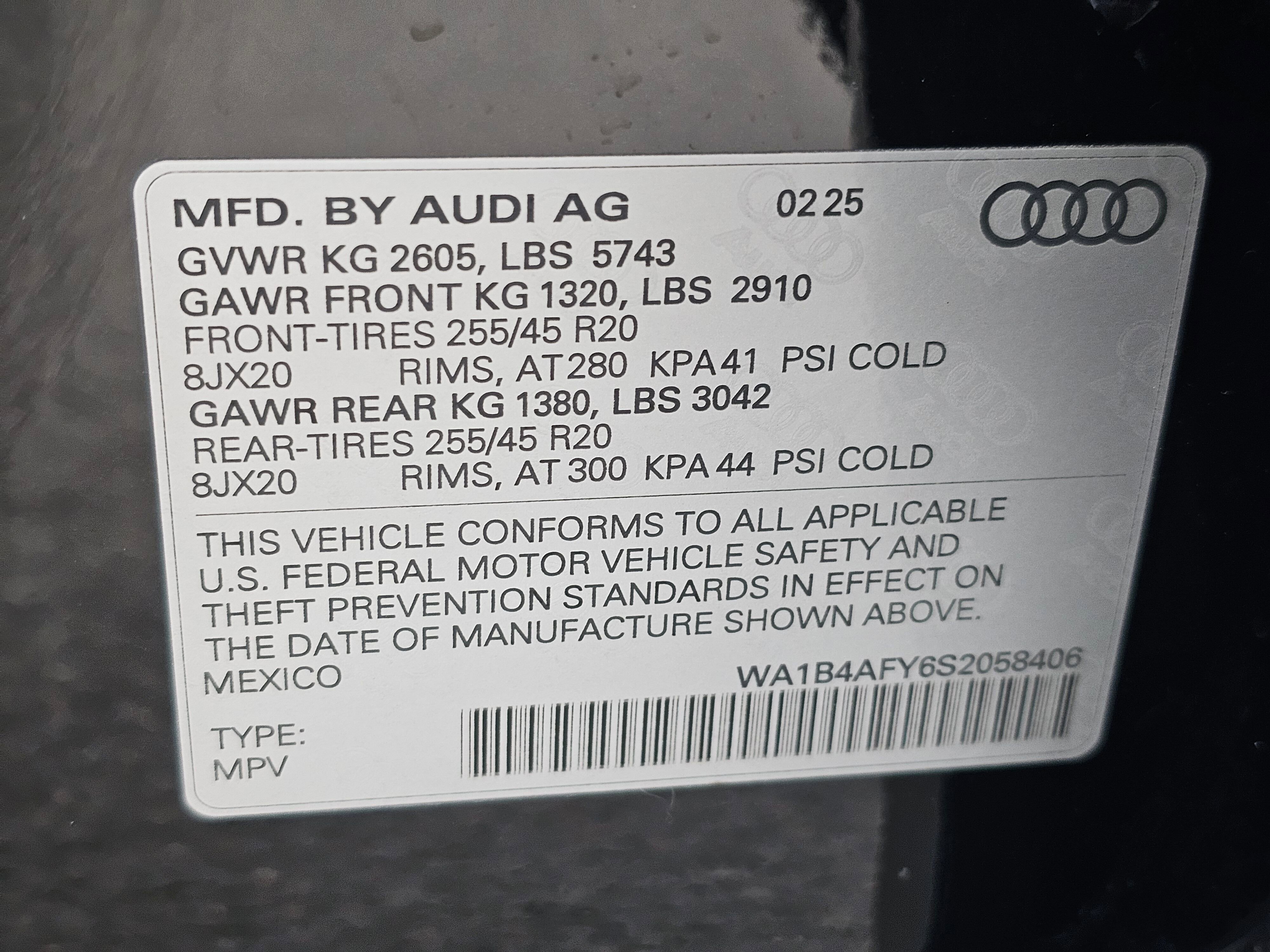 Certified 2025 Audi SQ5 Premium Plus w/ Premium Plus Package image 31