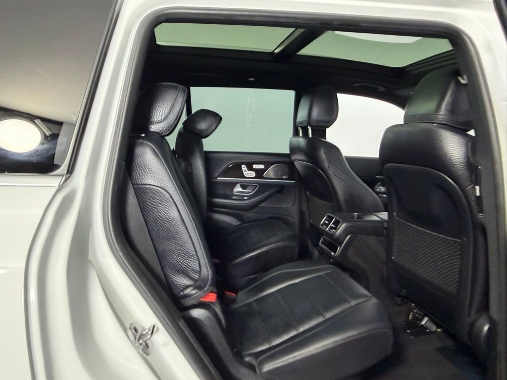 Used 2022 Mercedes-Benz GLS 450 4MATIC image 23