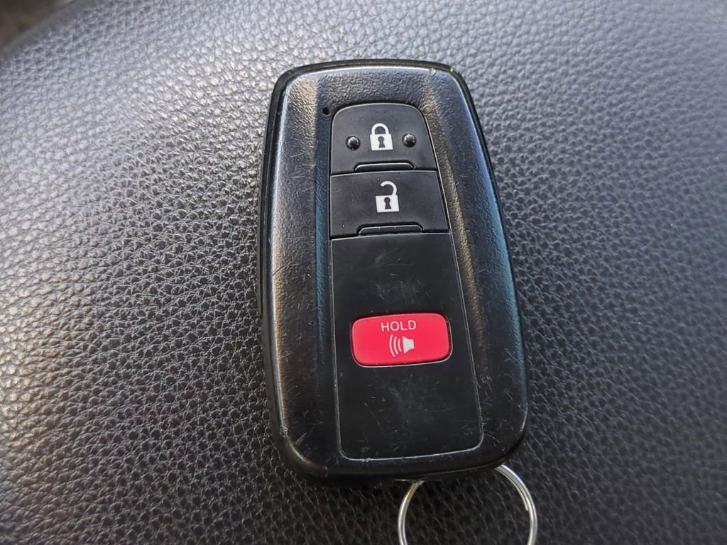 Used 2024 Toyota RAV4 AWD Hybrid image 25