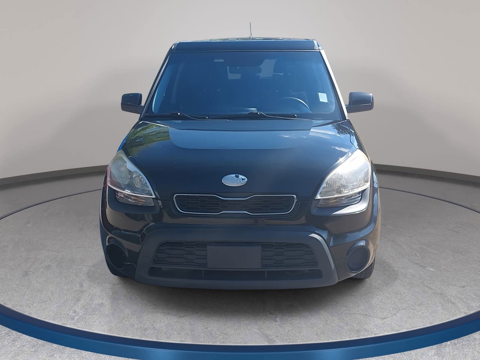 Used 2013 Kia Soul FWD image 2