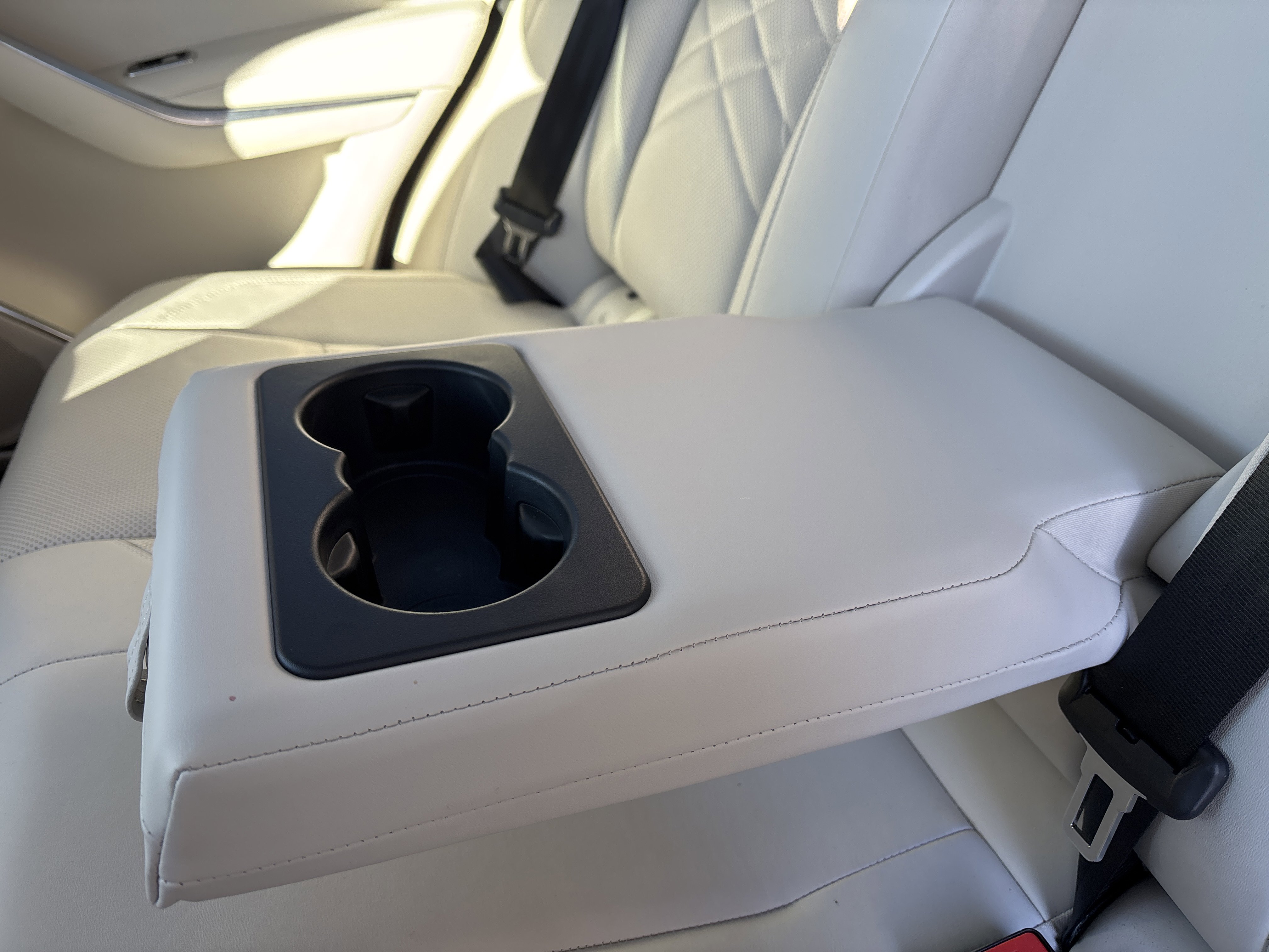 Certified 2023 Jaguar F-PACE S image 19