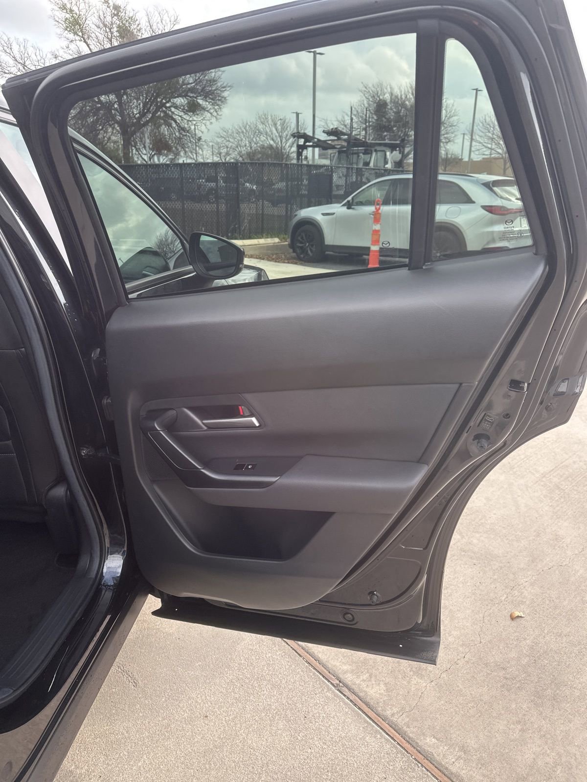 Certified 2025 MAZDA CX-50 AWD 2.5 S w/ Premium Package image 19