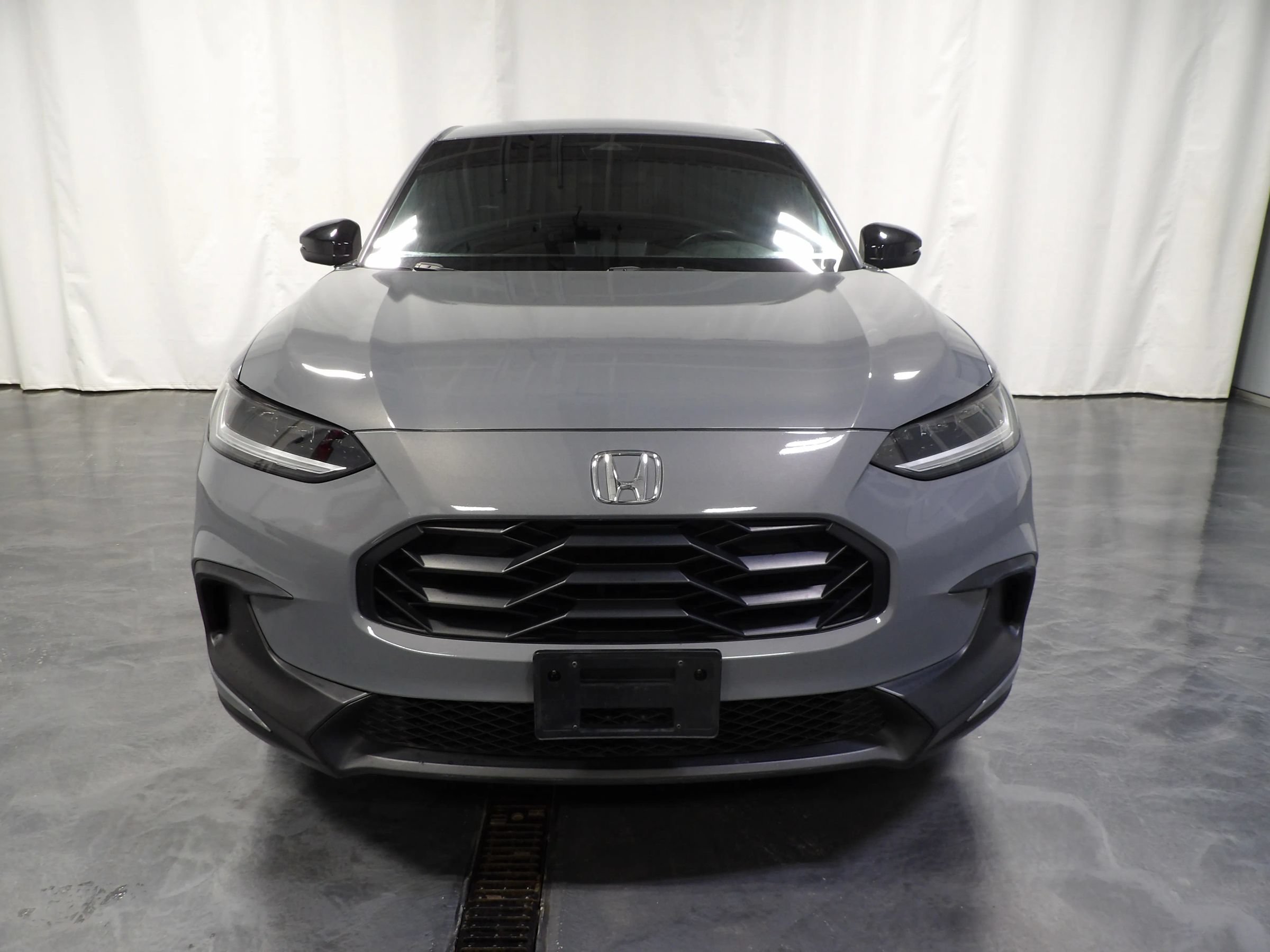 Used 2023 Honda HR-V Sport image 2