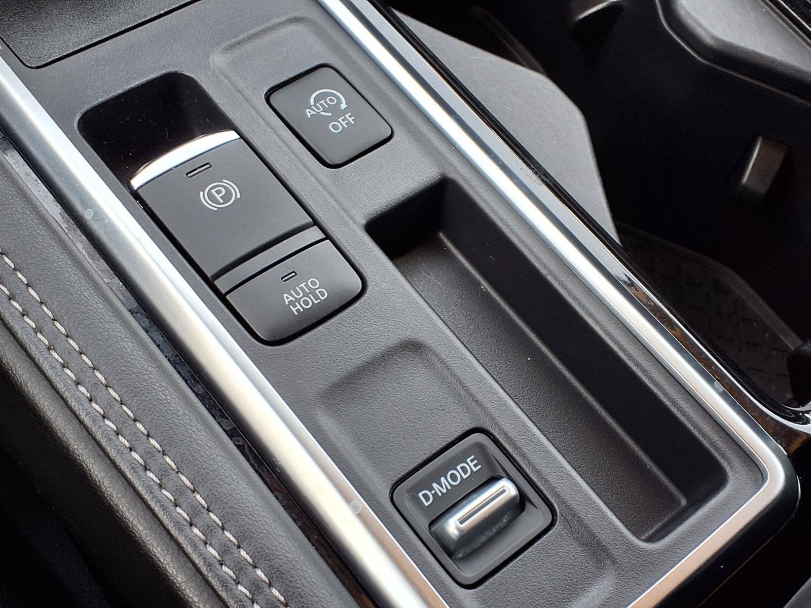 Used 2024 Nissan Pathfinder Platinum FWD image 22