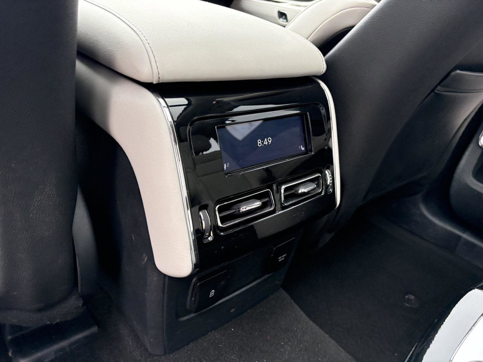 Used 2025 Lincoln Aviator Reserve w/ Equipment Group 201A image 18