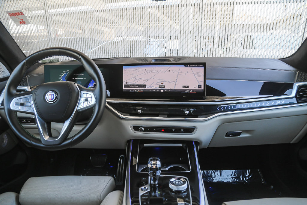 Used 2025 BMW ALPINA XB7 AWD/4WD image 10
