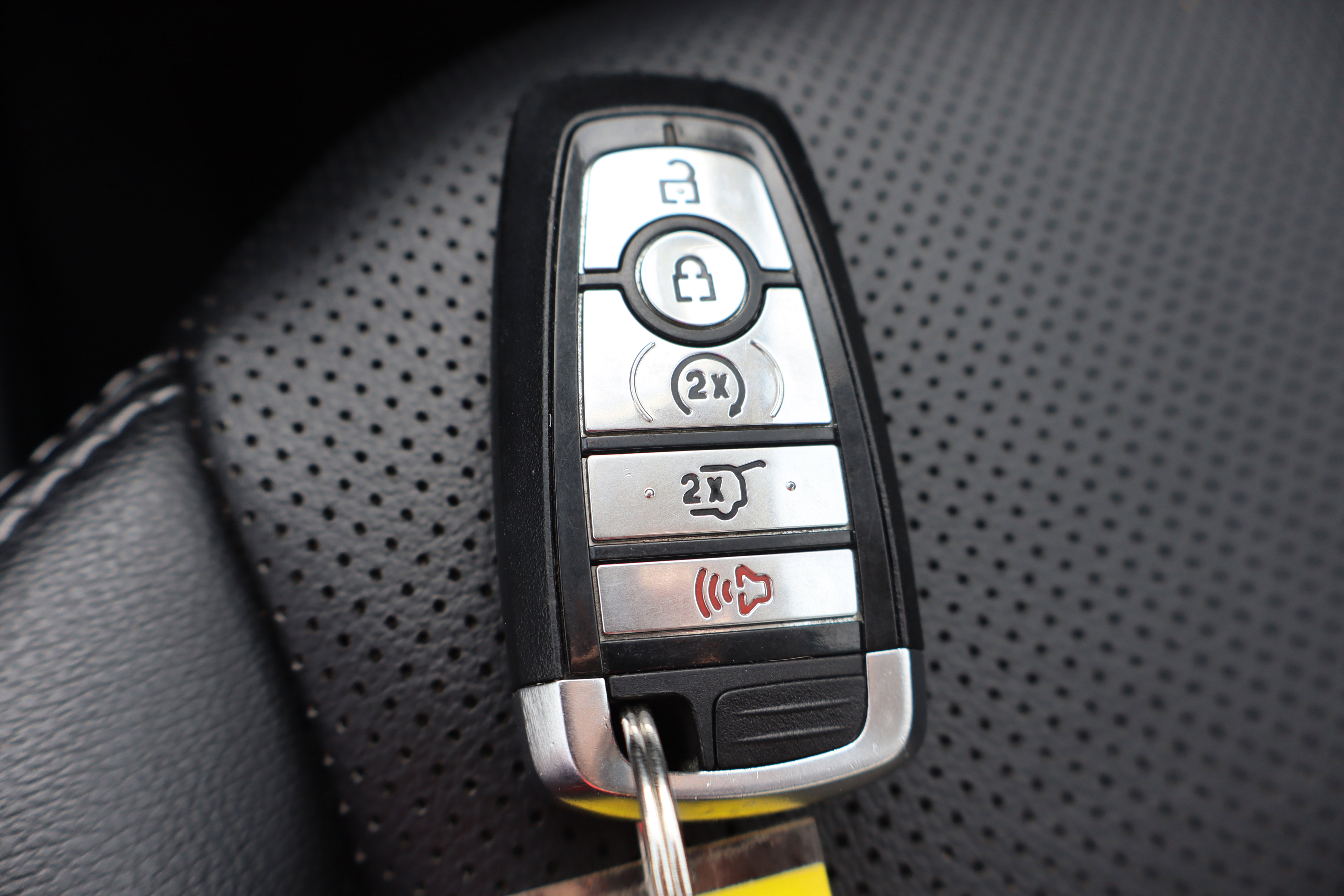 Used 2022 Ford Escape SEL image 29