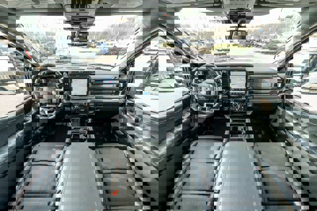 New 2026 Ford F250 Lariat w/ Black Appearance Package image 21