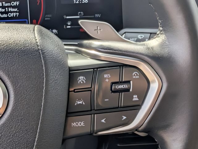 Used 2025 Lexus GX 550 w/ Accessory Package (2T) AWD/4WD image 23