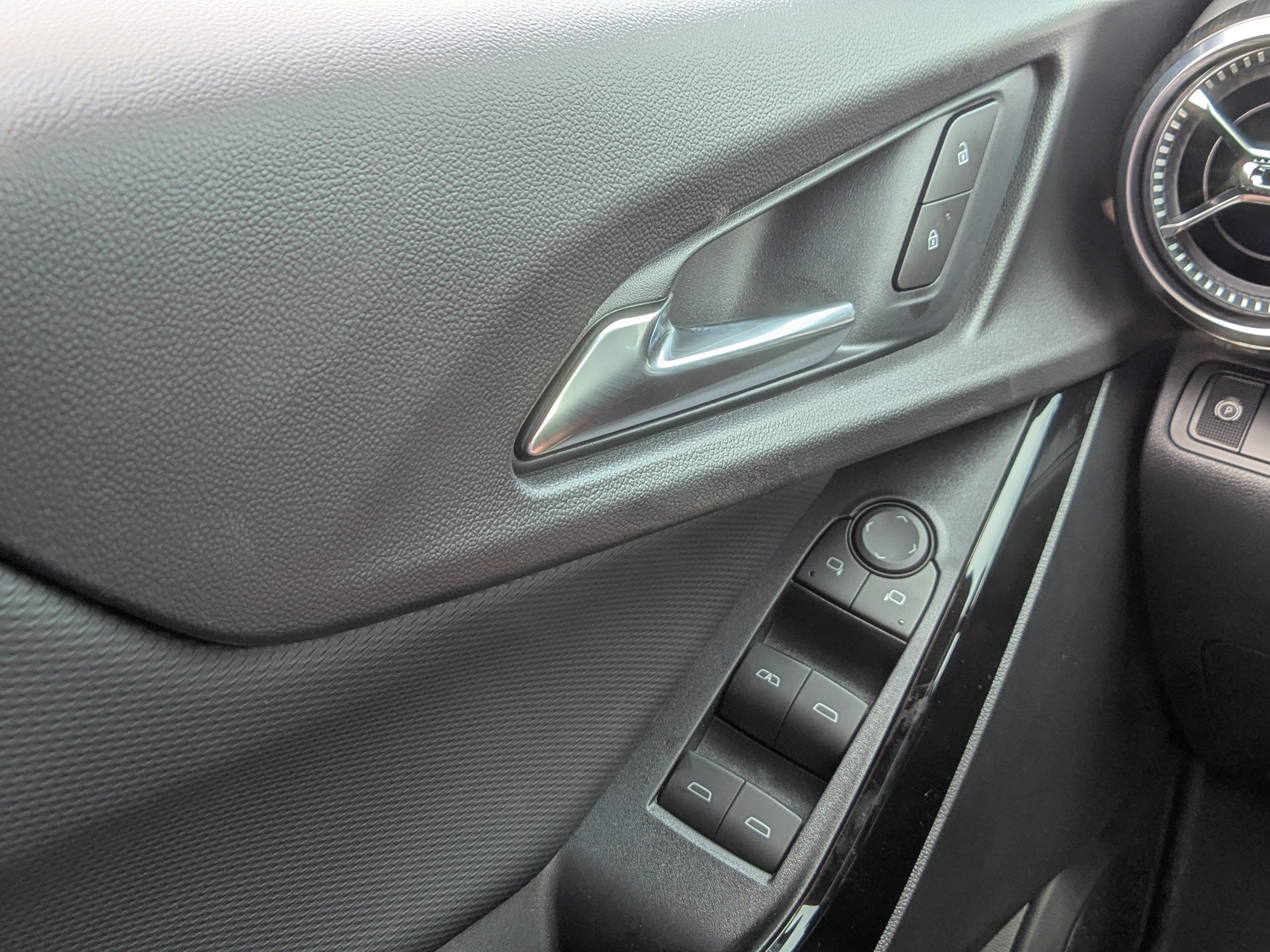 New 2027 Chevrolet Equinox LT FWD image 23