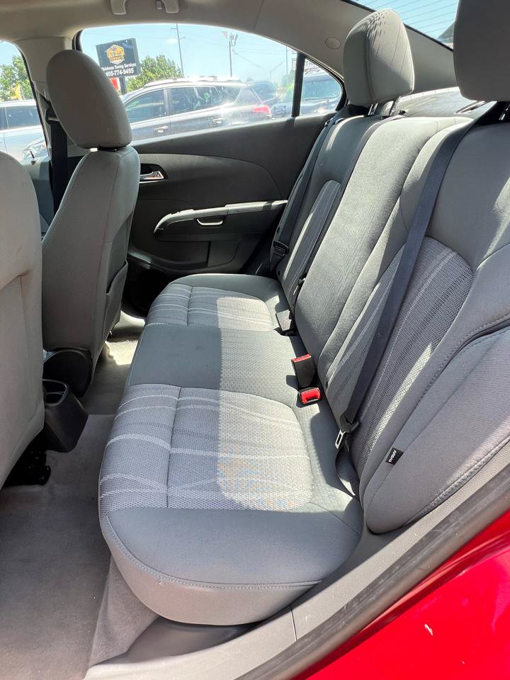 Used 2014 Chevrolet Sonic LT FWD image 27