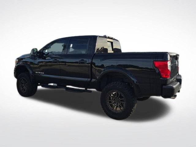 Used 2023 Nissan Titan SV w/ SV Convenience Package AWD/4WD image 5