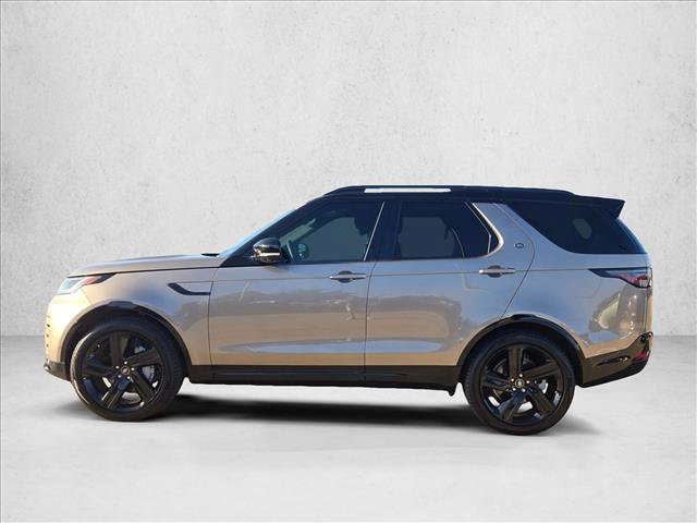 Used 2025 Land Rover Discovery Dynamic SE AWD/4WD image 9