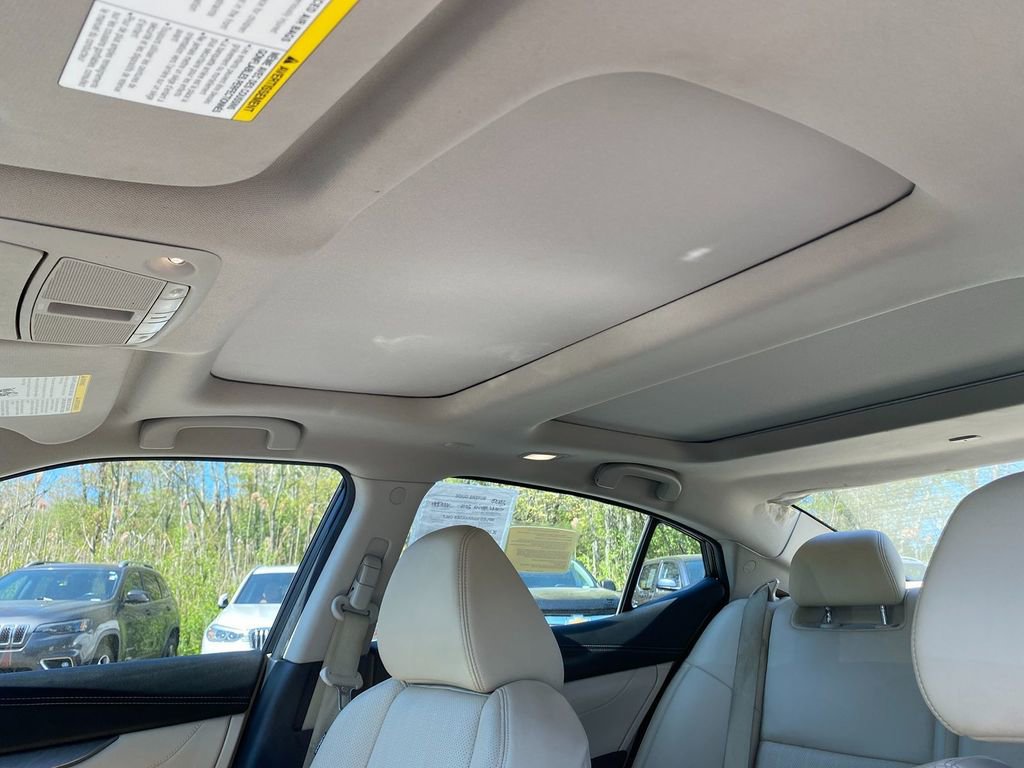 Used 2016 Nissan Maxima 3.5 SL image 24