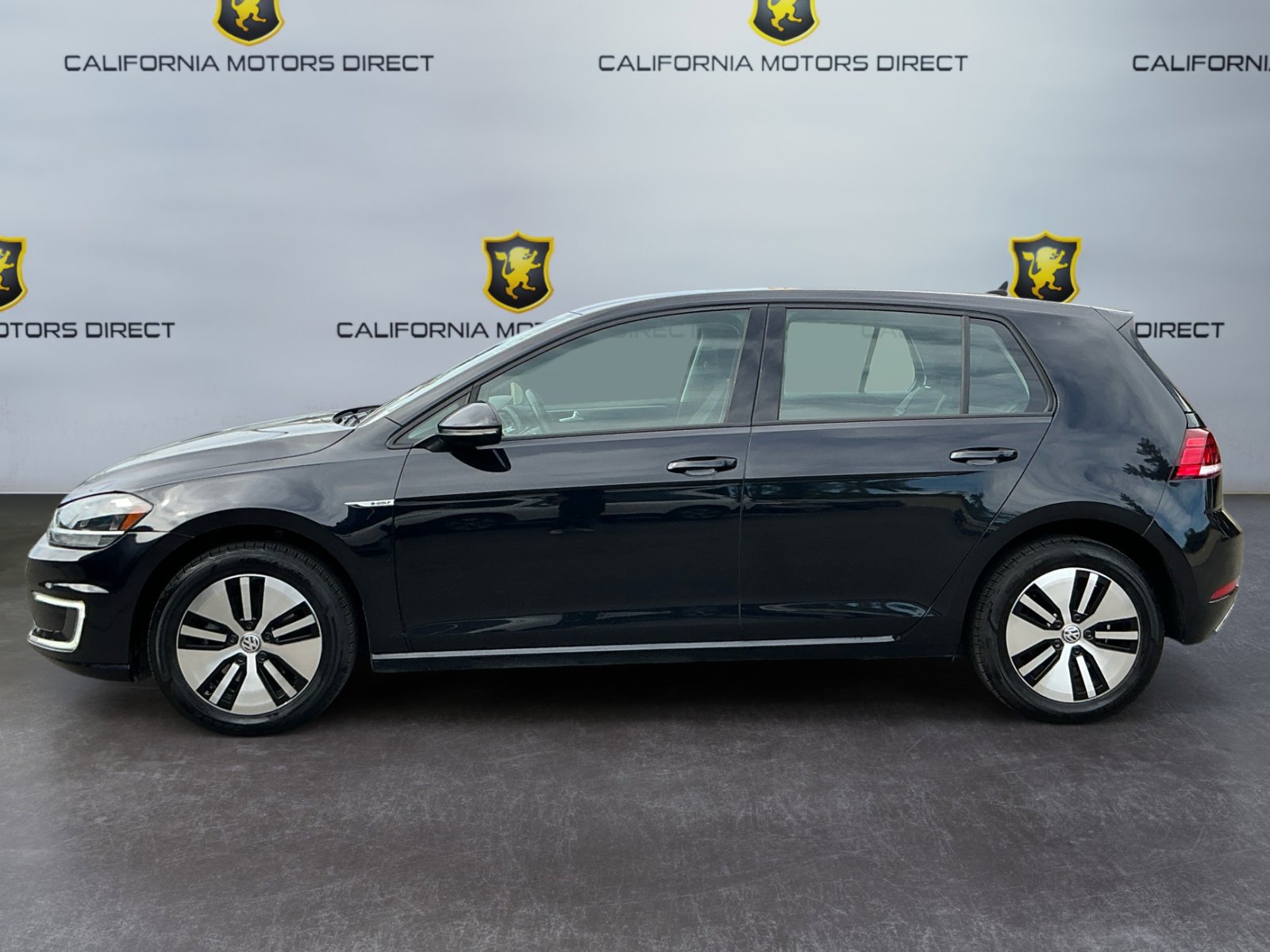 Used 2019 Volkswagen e-Golf SE w/ Driver Assistance Package image 8