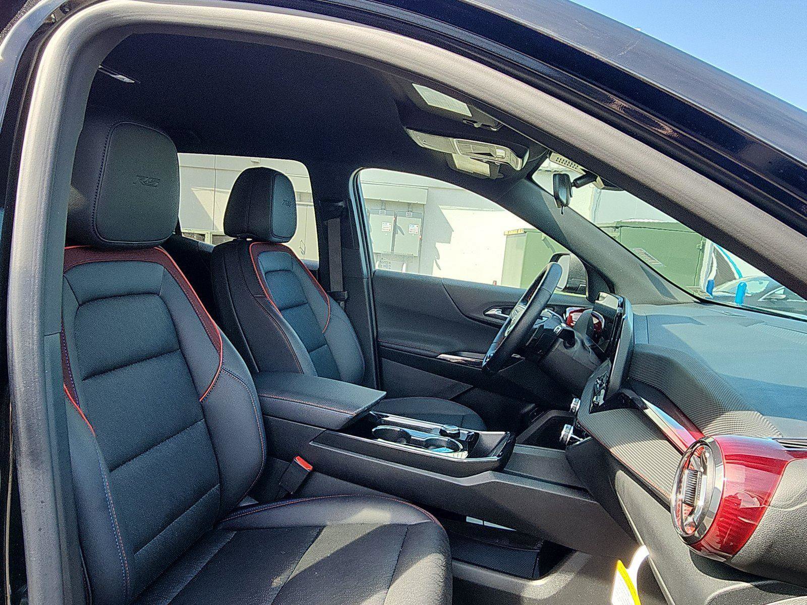 New 2026 Chevrolet Equinox RS w/ LPO, Floor Liner Package image 23