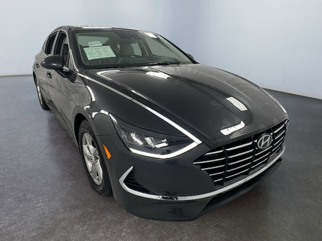Used 2022 Hyundai Sonata SE image 1