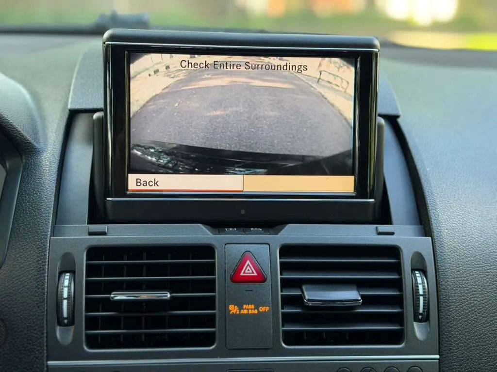 Used 2011 Mercedes-Benz C 300 4MATIC Sedan image 19