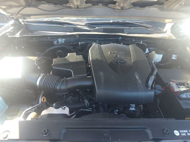 Used 2019 Toyota Tacoma TRD Sport w/ Technology Package image 15