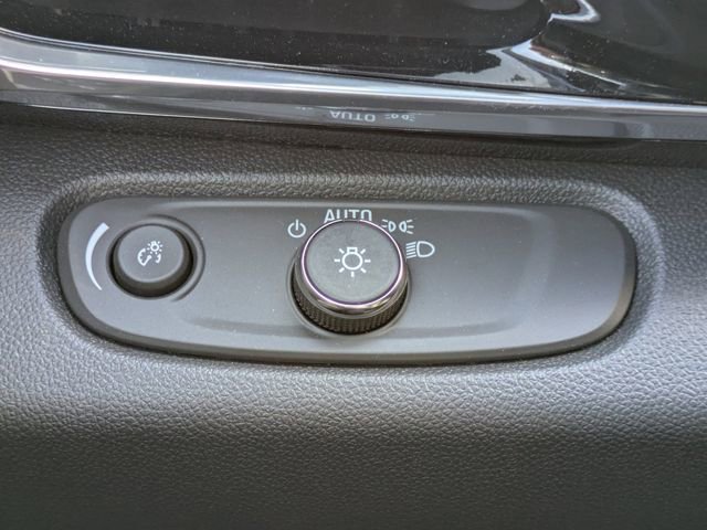 Used 2024 Buick Envista Avenir image 27