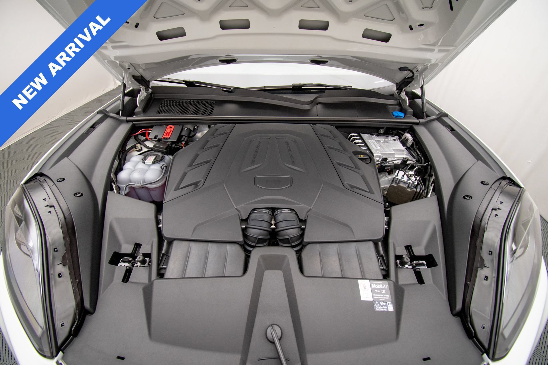 Used 2025 Porsche Cayenne S AWD/4WD image 41