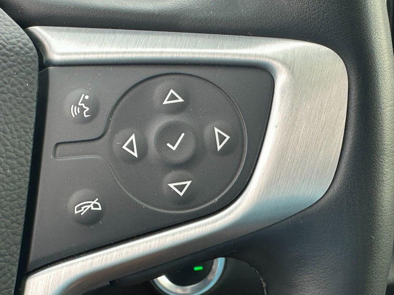 Used 2023 GMC Terrain SLT image 20