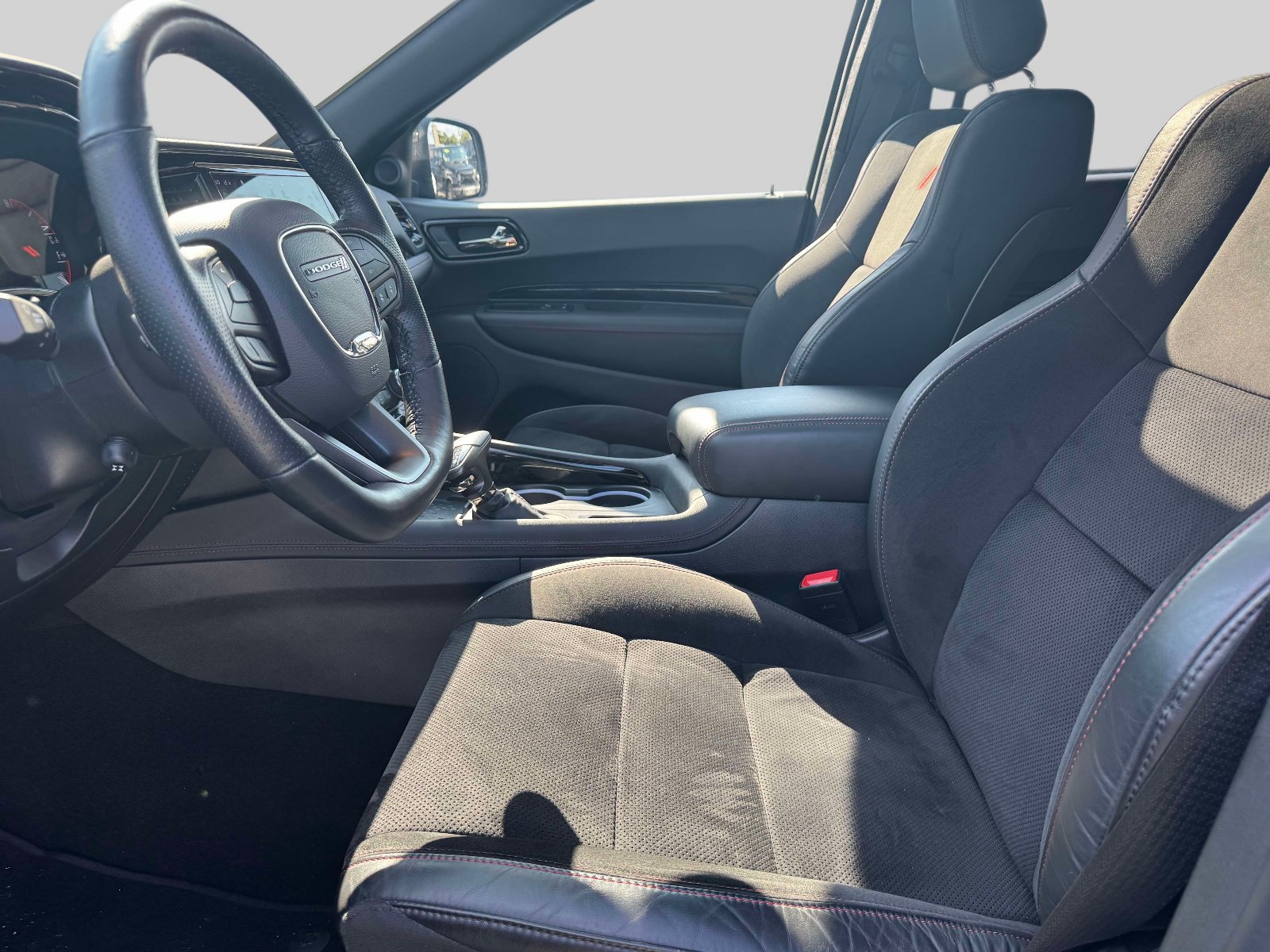 Used 2025 Dodge Durango GT AWD/4WD image 13