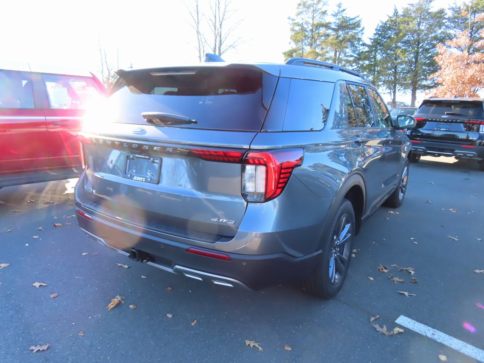 New 2026 Ford Explorer Active w/ Active Comfort Package image 3