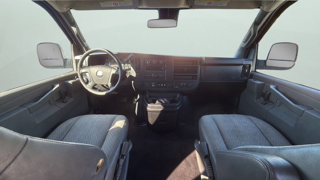 Used 2019 Chevrolet Express 3500 LT w/ LT Preferred Equipment Group RWD image 12