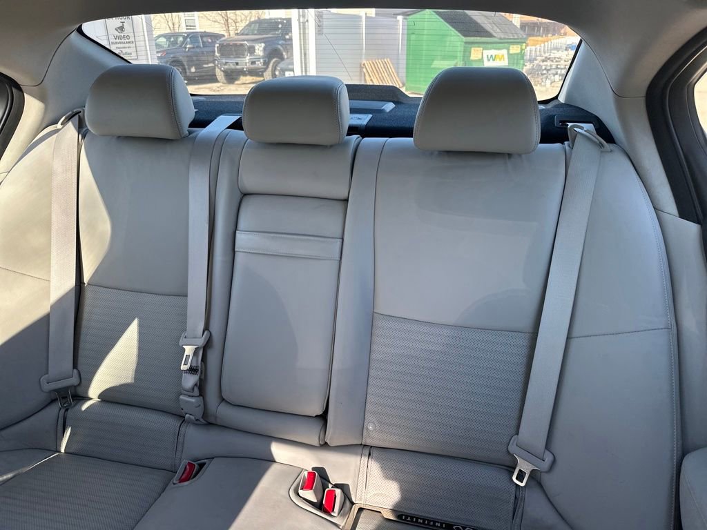 Used 2014 INFINITI Q50 Sport w/ Technology Package image 19